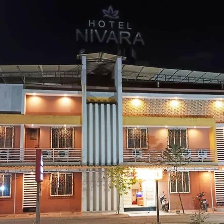 Hotel Nivara Нави Мумбай Екстериор снимка